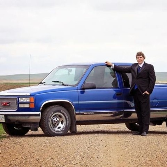 Meet your Posher, Andrew - Picture 1 of 1